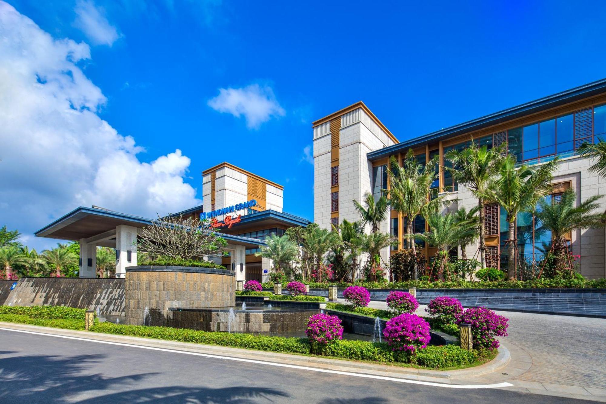 Wyndham Grand Plaza Royale Wenchang Экстерьер фото