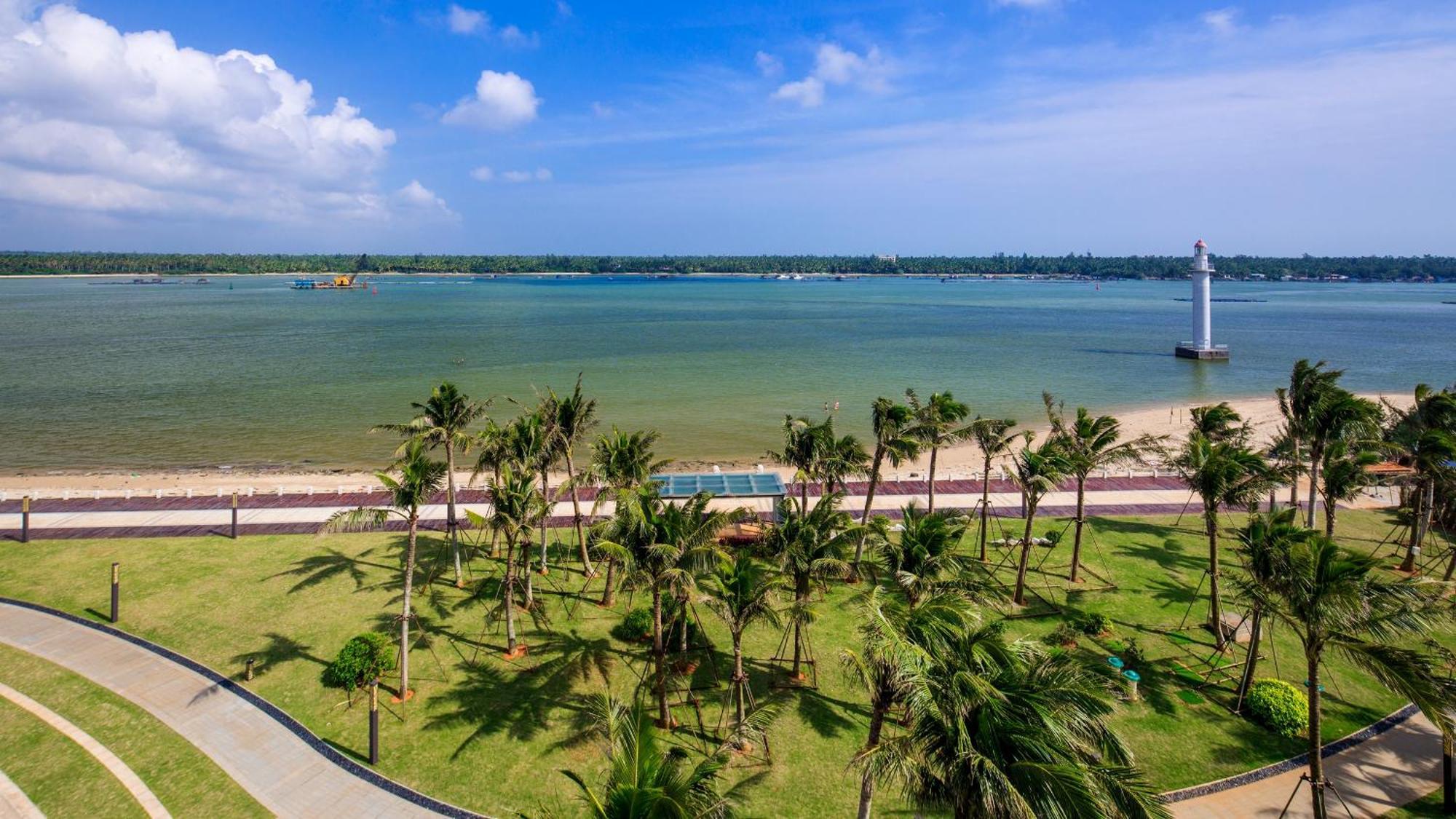Wyndham Grand Plaza Royale Wenchang Экстерьер фото