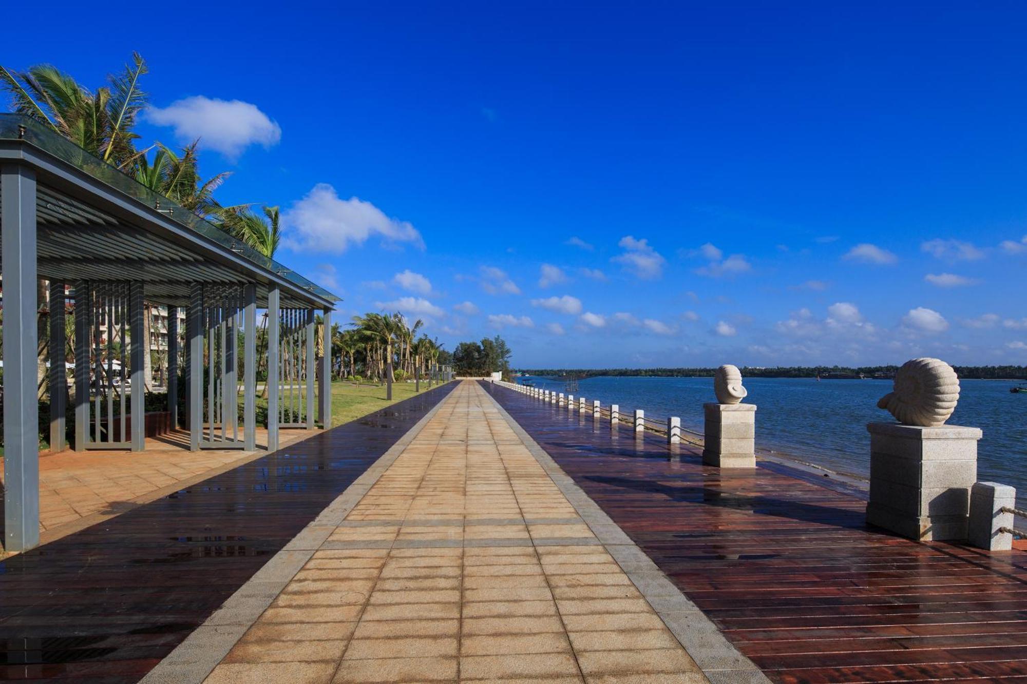Wyndham Grand Plaza Royale Wenchang Экстерьер фото