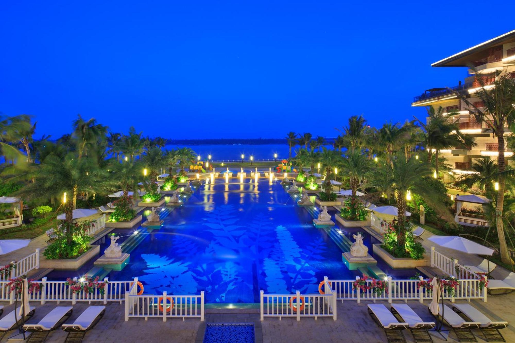Wyndham Grand Plaza Royale Wenchang Экстерьер фото