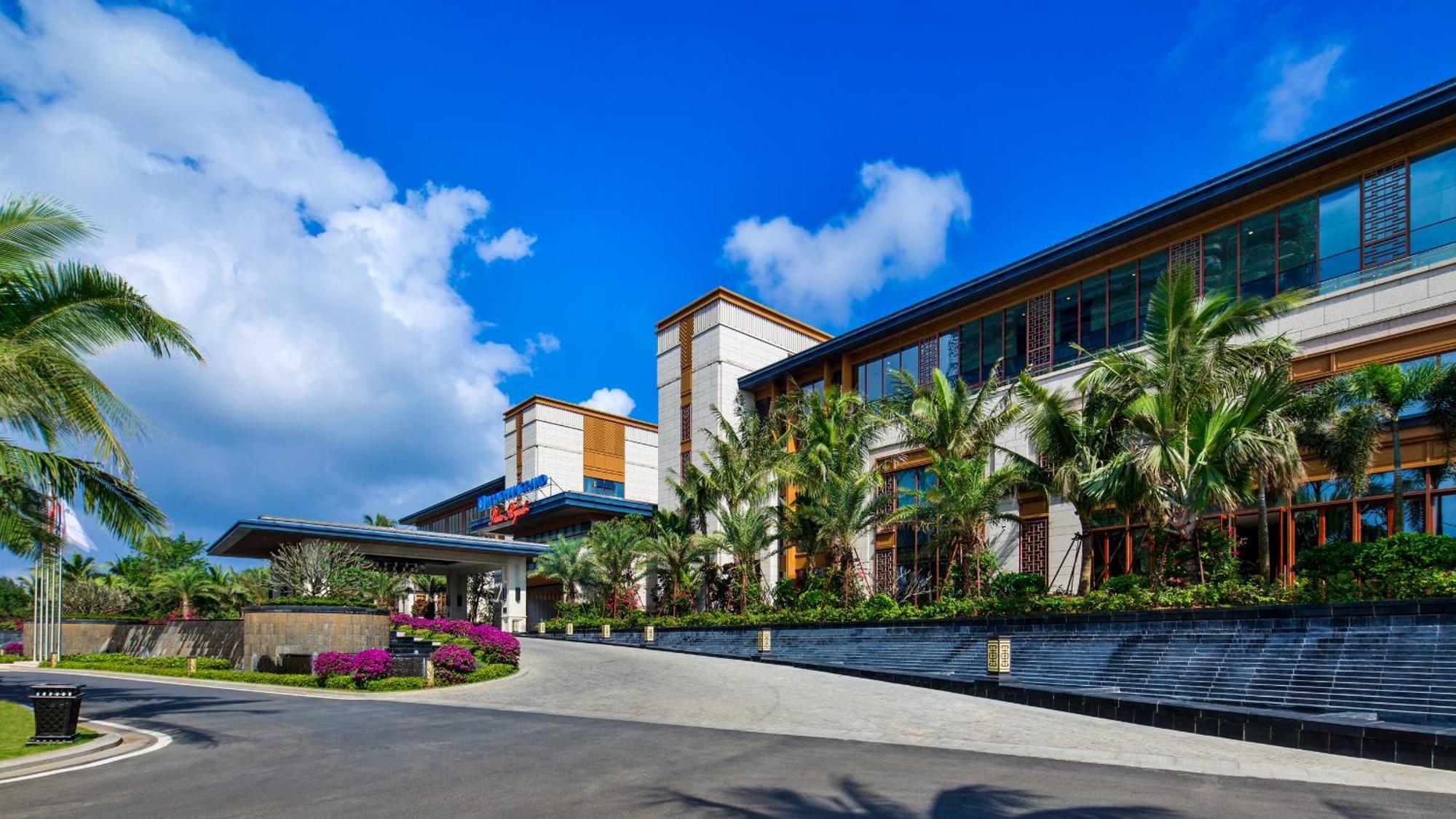 Wyndham Grand Plaza Royale Wenchang Экстерьер фото