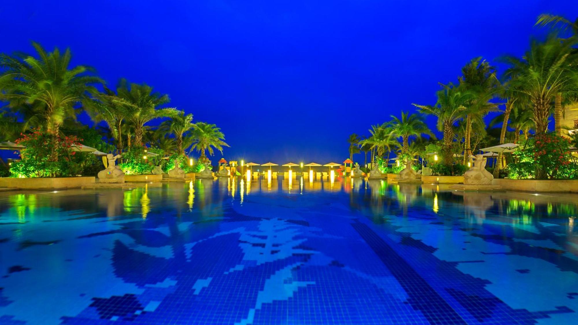Wyndham Grand Plaza Royale Wenchang Экстерьер фото